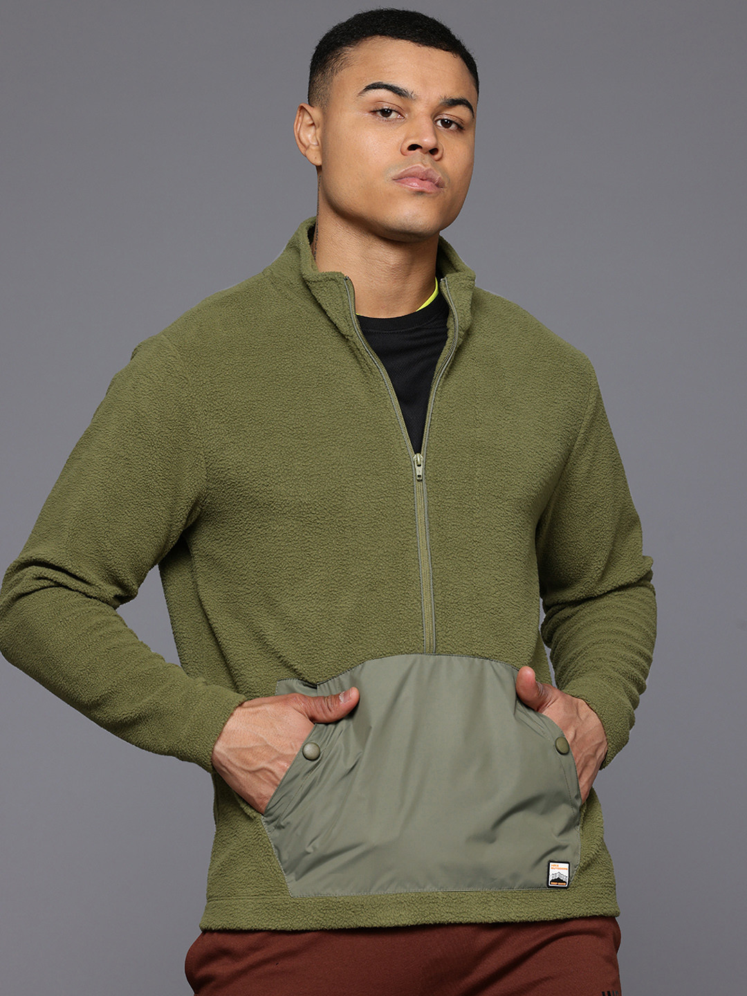 

HRX by Hrithik Roshan Stand-Collar Pure Acrylic Fleece Sweatshirt, Olive