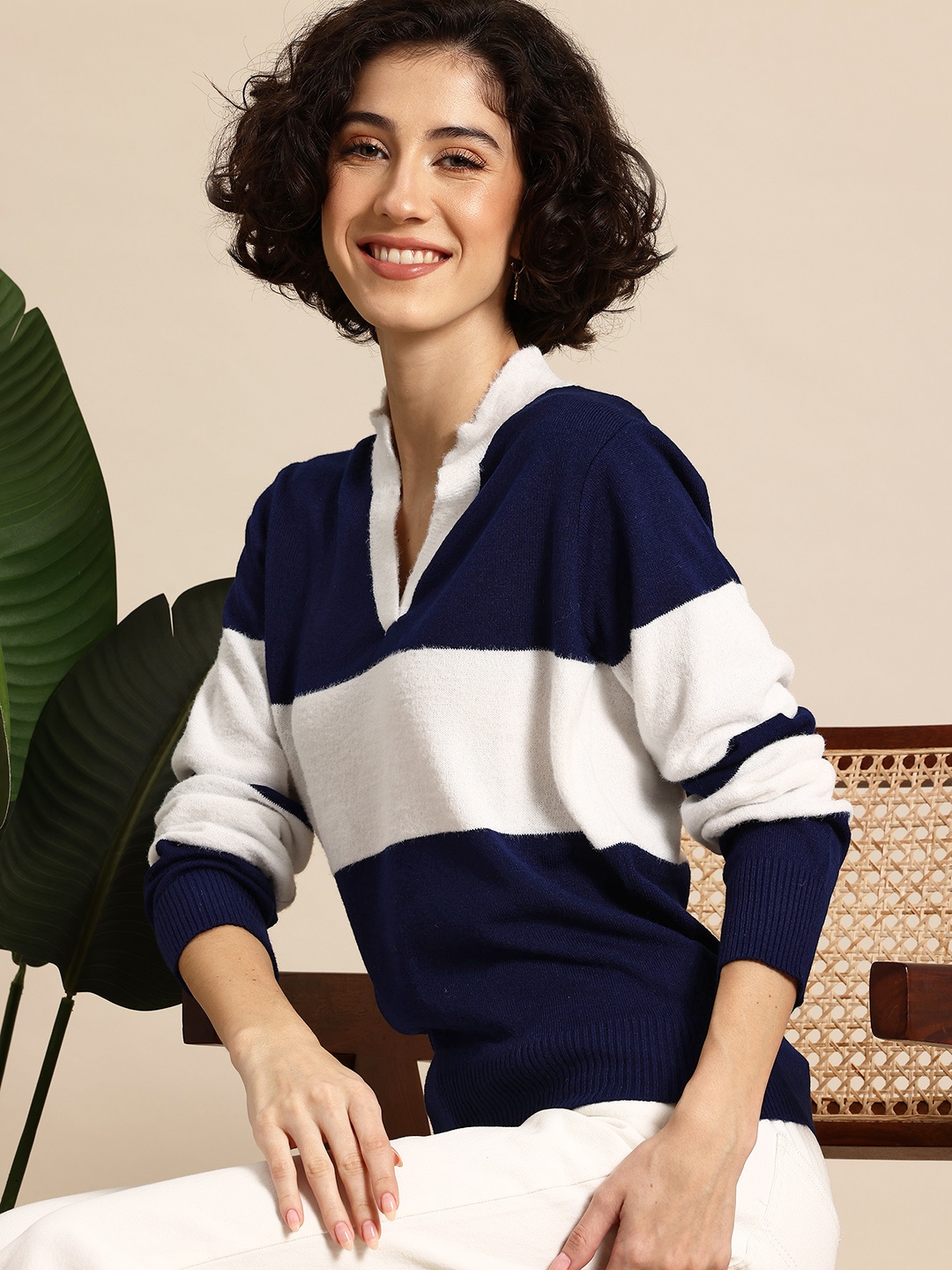

Mast & Harbour Long Sleeves Fuzzy Striped Sweater, Navy blue