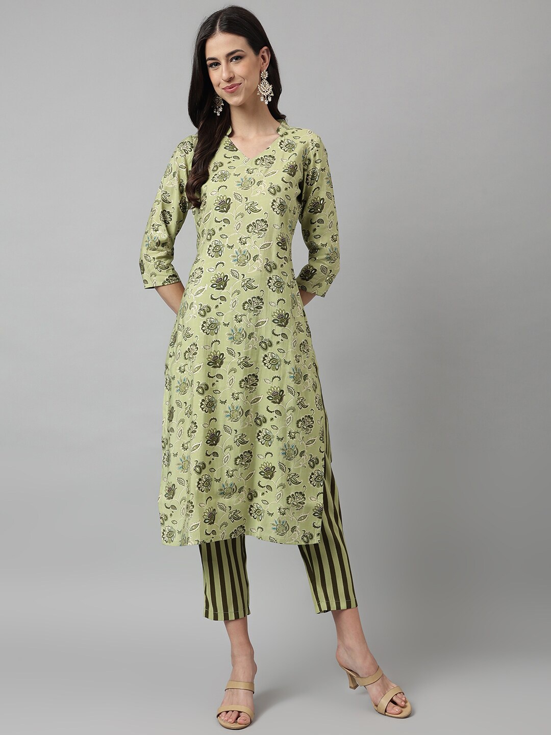 

KALINI Women Floral Printed Regular Kurta with Trousers, Green