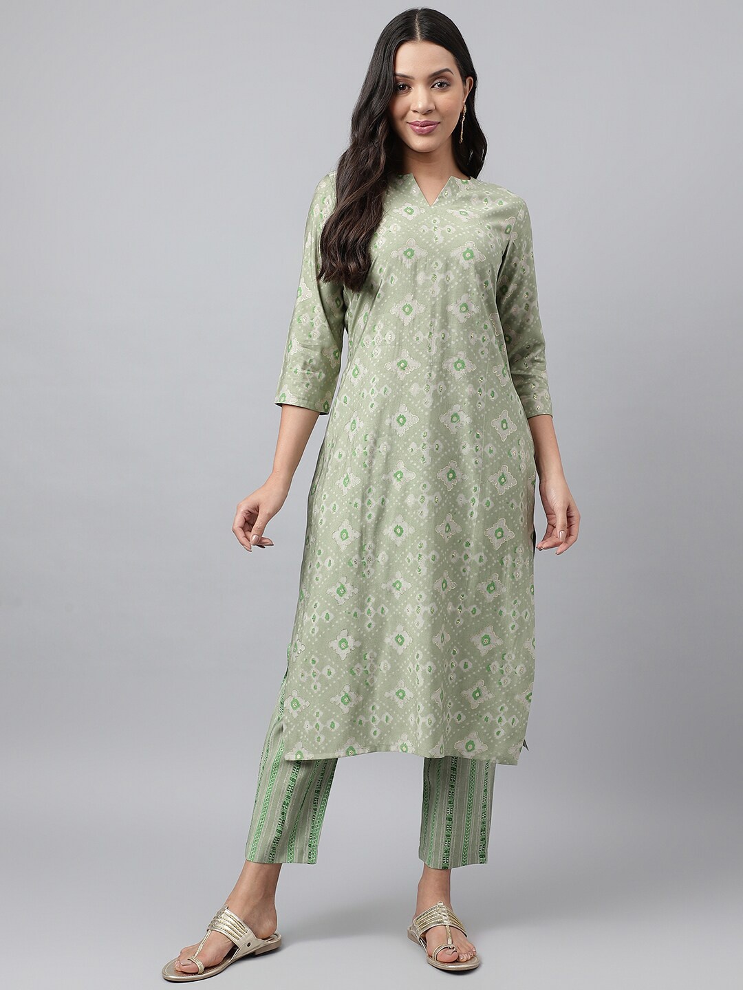 

KALINI Women Printed Regular Chanderi Cotton Kurta with Trousers, Green