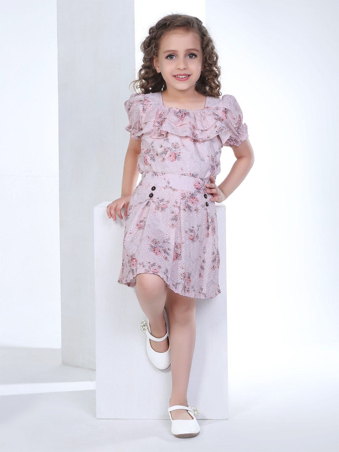 

Peppermint Girls Square Neck Short Sleeves Printed Top with Skirt, Peach
