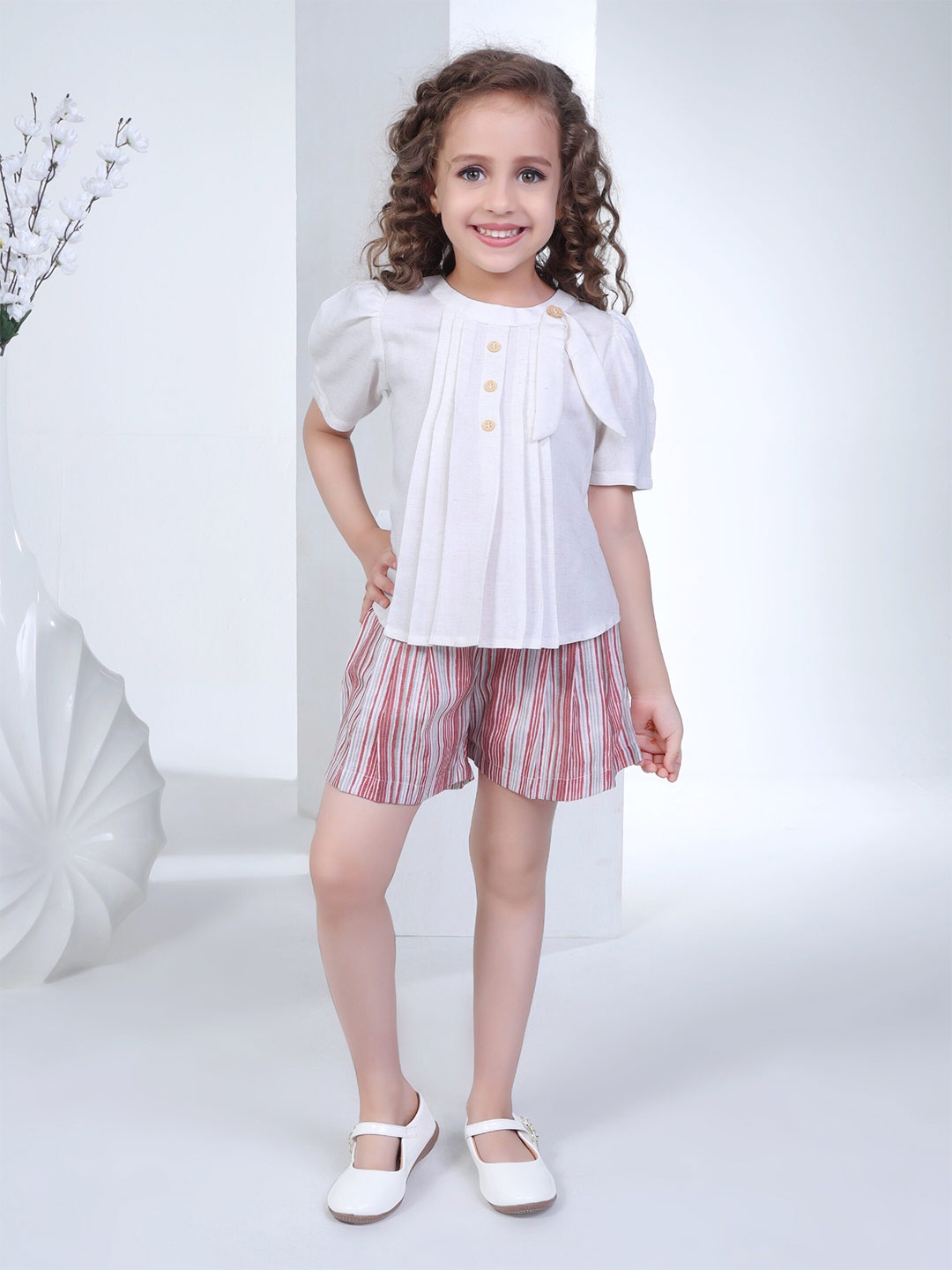 

Peppermint Girls Round Neck Top with Shorts, Beige