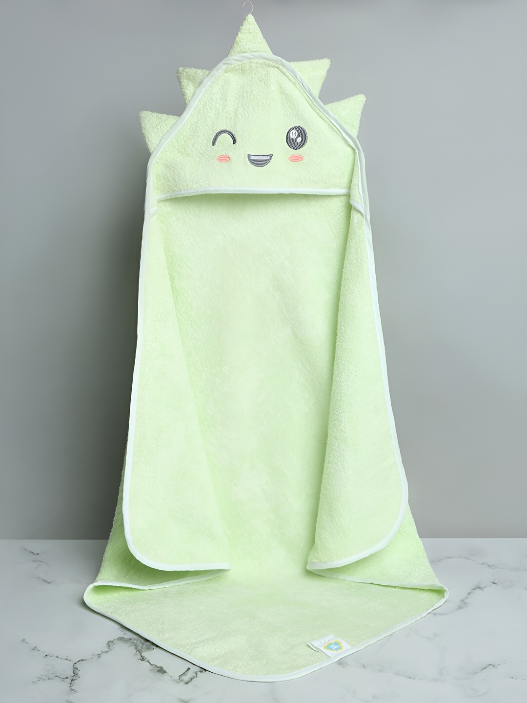 

Fancy Fluff Green & Grey Printed Bamboo 400 GSM Bath Towel