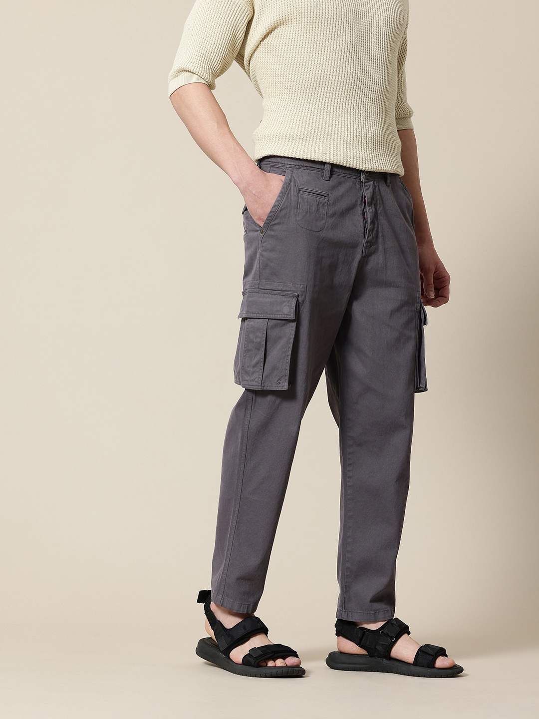 

Mr Bowerbird Men Smart Tapered Fit Cargos Trousers, Grey