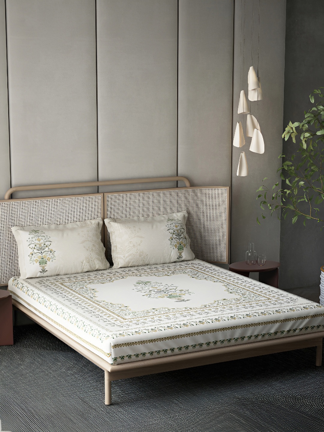 

DDecor Green & Off White Ethnic Motifs Cotton 180 TC King Bedsheet With 2 Pillow Covers