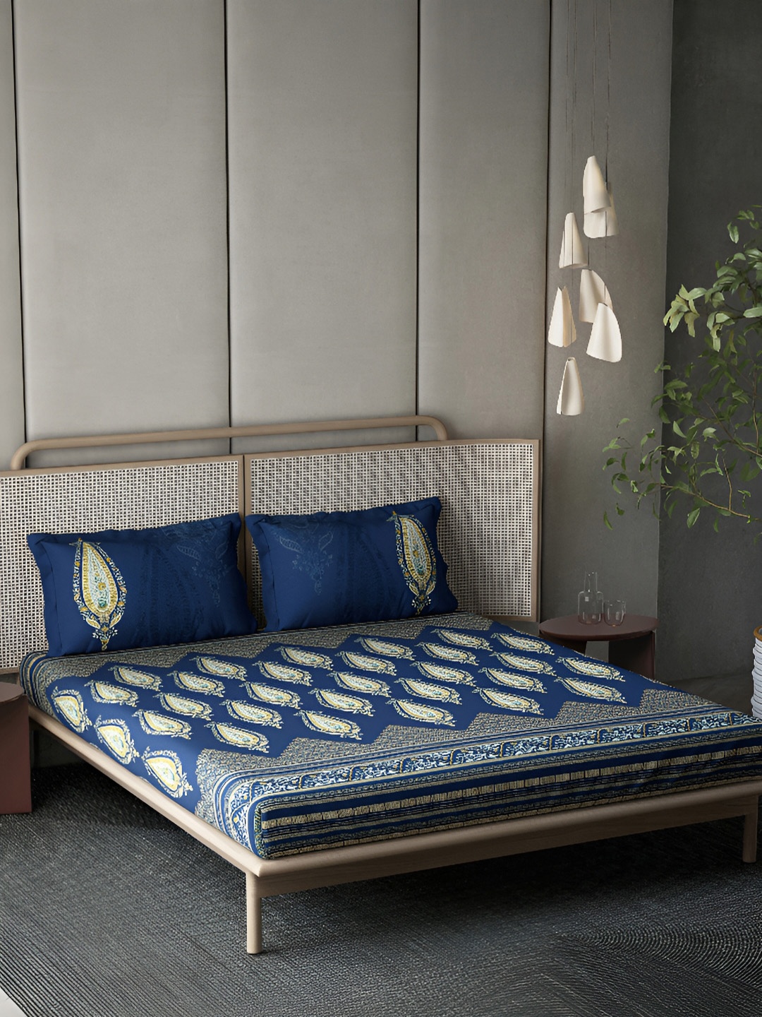 

DDecor Blue & Beige Ethnic Motifs Cotton 180 TC King Bedsheet with 2 Pillow Covers
