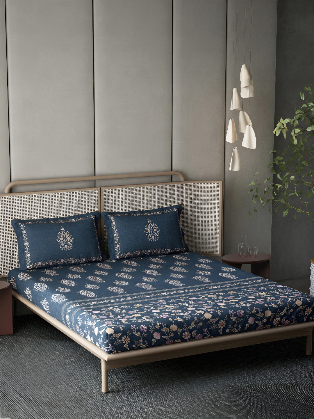 

DDecor Blue & Yellow Ethnic Motifs Cotton 180 TC King Bedsheet with 2 Pillow Covers