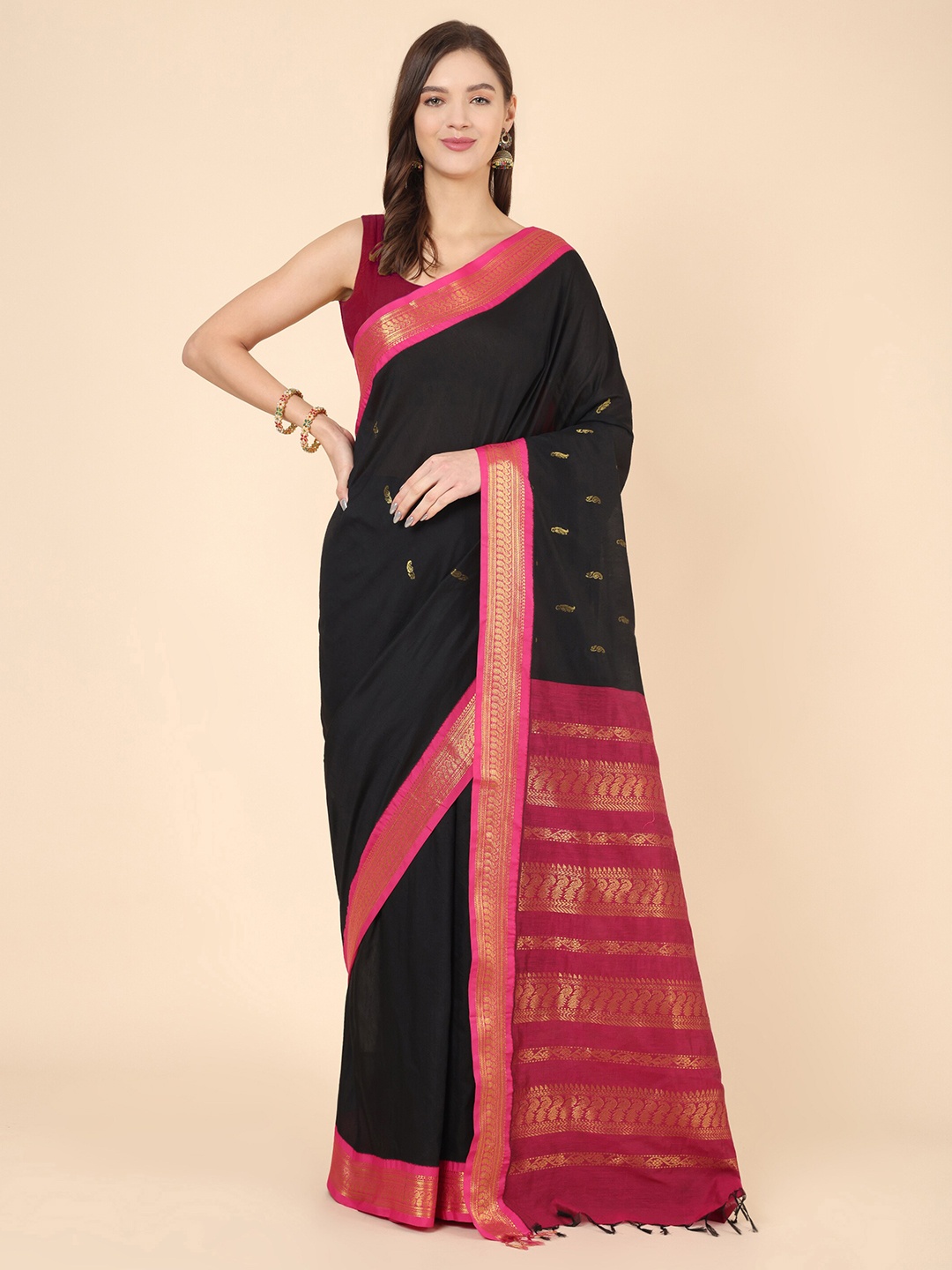 

Manvish Drapes Ethnic Motifs Woven Design Zari Silk Cotton Gadwal Saree, Black