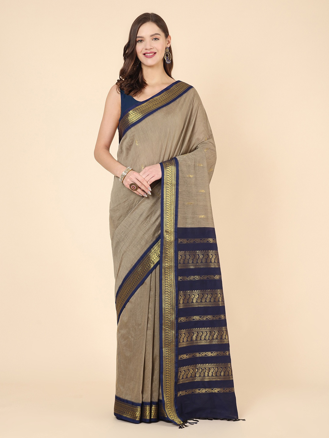 

Manvish Drapes Ethnic Motifs Woven Design Zari Silk Cotton Gadwal Saree, Grey melange