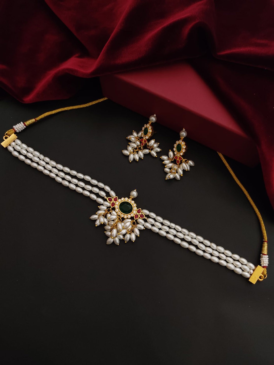 

Pihtara Jewels Gold-Plated Artificial Pearl Beaded Choker Set, White
