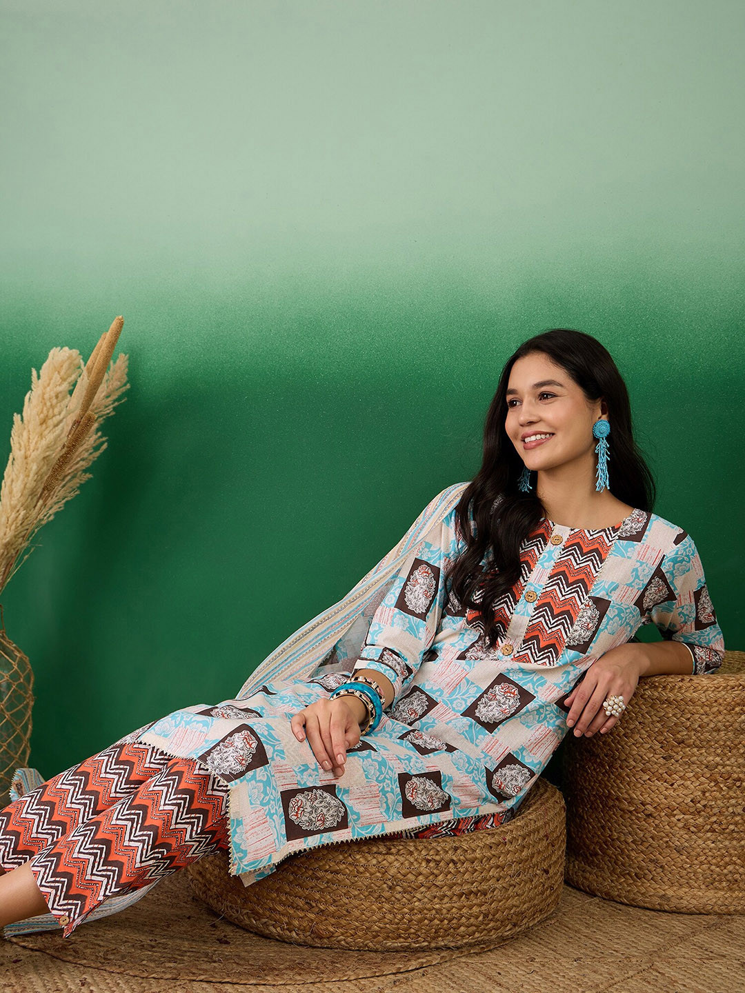 

Sangria Floral Printed Pure Cotton Round Neck Straight Kurta With Trousers & Dupatta, Blue