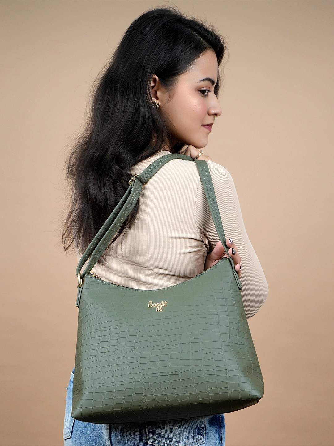 

Baggit Structured Sling Bag, Green