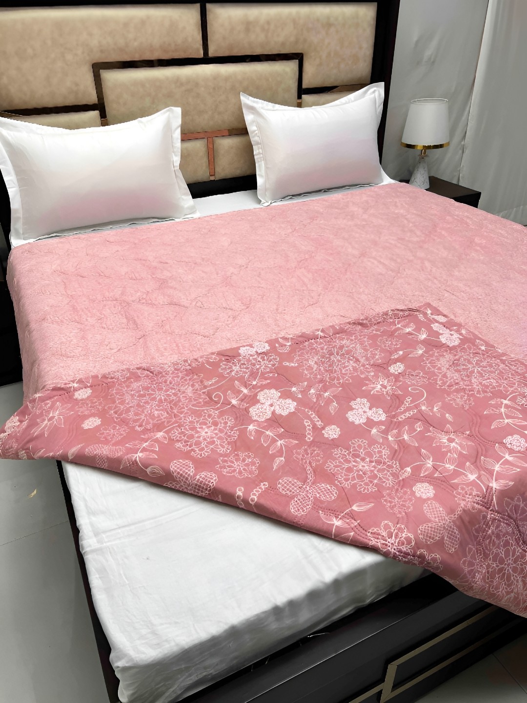 

Pure Decor Pink & Off White Floral AC Room Double Bed Comforter