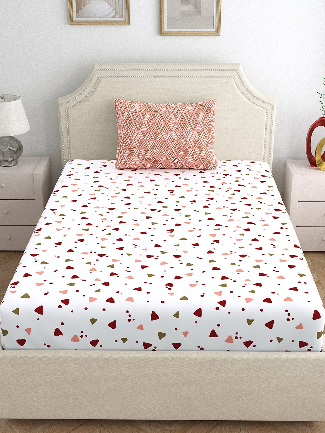 

Home Ecstasy Peach & White Geometric 140 TC Cotton Single Bedsheet with 1 Pillow Covers