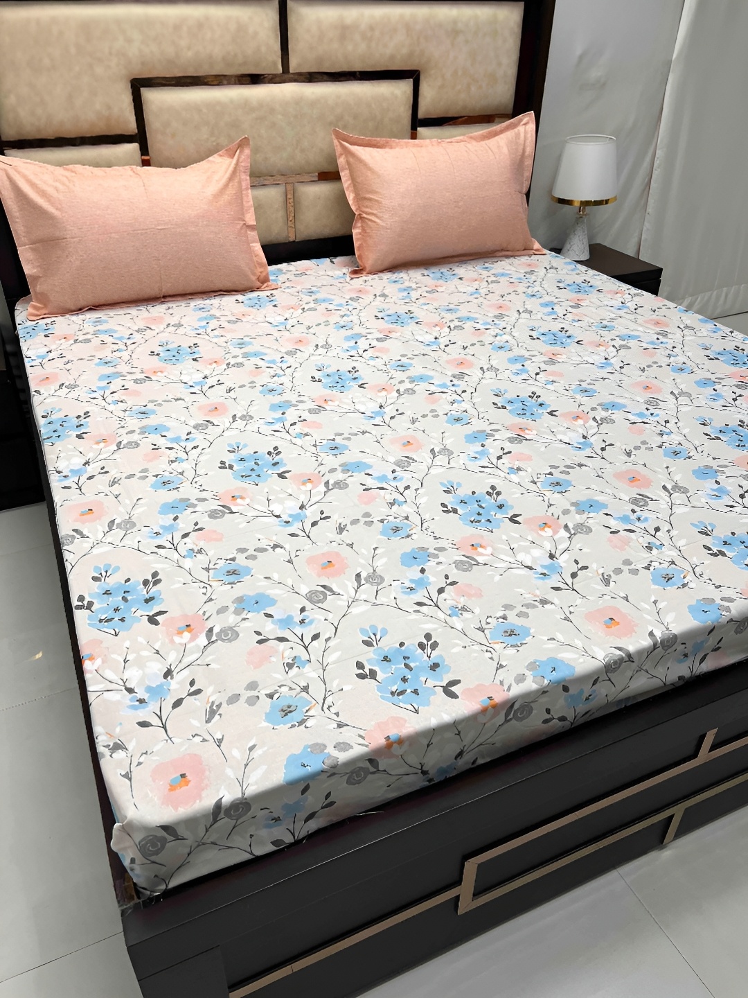 

Pure Decor Beige & Blue Floral 330 TC Cotton King Bedsheet with 2 Pillow Covers