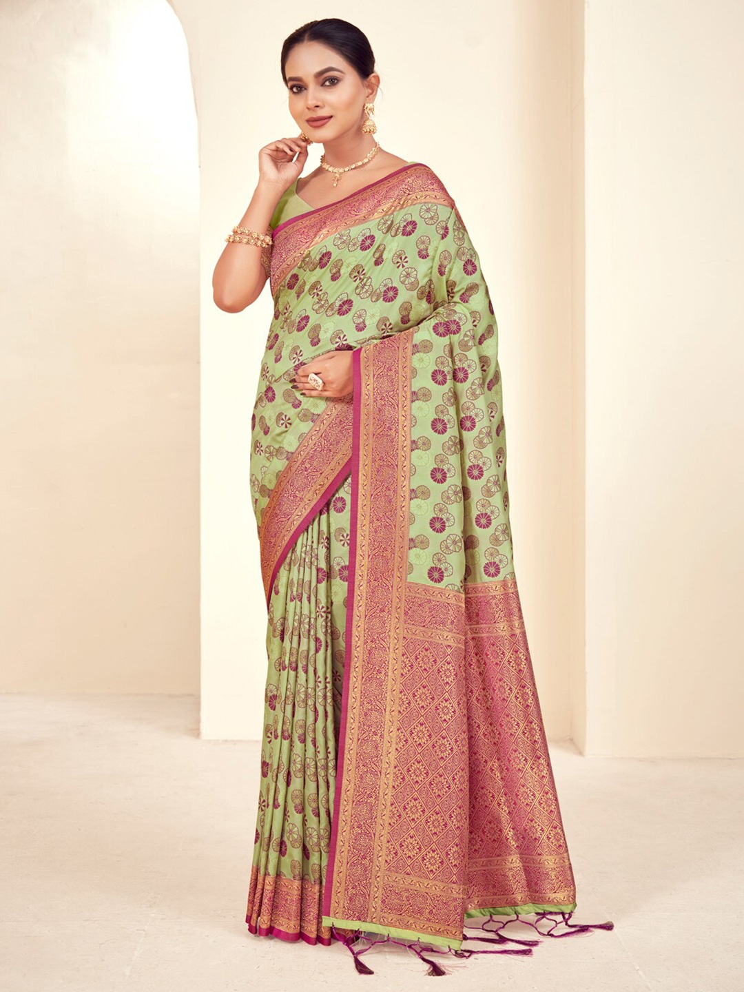 

Mitera Green Floral Printed Zari Banarasi Saree