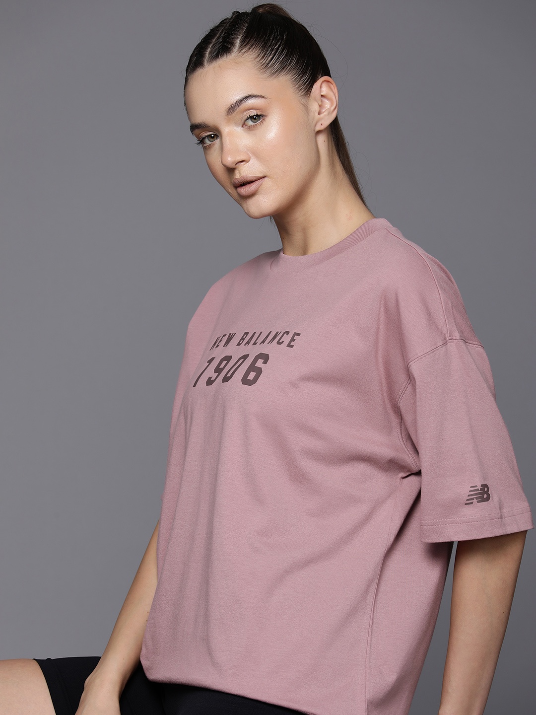 

New Balance Iconic Collegiate Jersey Oversized T-Shirt, Rose