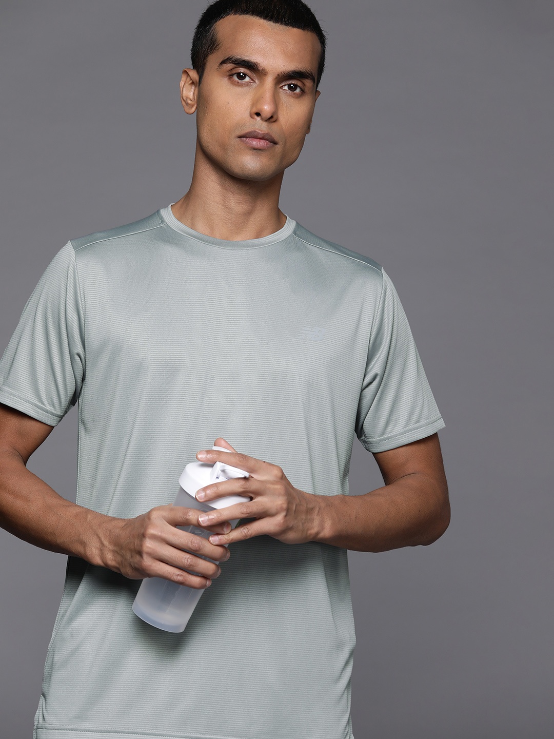 

New Balance Short Sleeves Round Neck Sports T-shirt, Grey