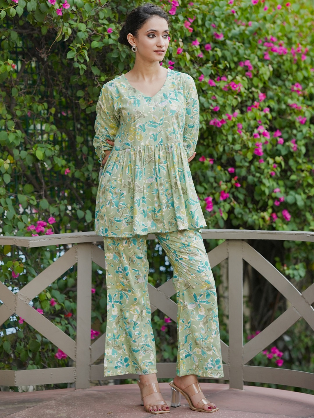 

Libas Green Floral Printed Tunic With Palazzo
