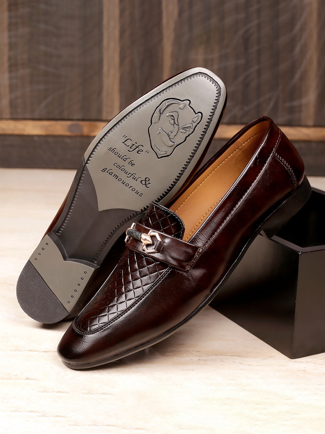 

Bxxy Men Textured Square Toe Formal Loafers, Brown