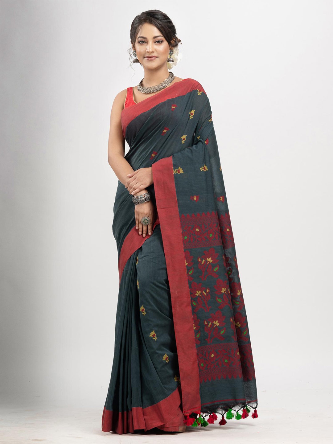 

Angoshobha Floral Pure Cotton Saree, Grey
