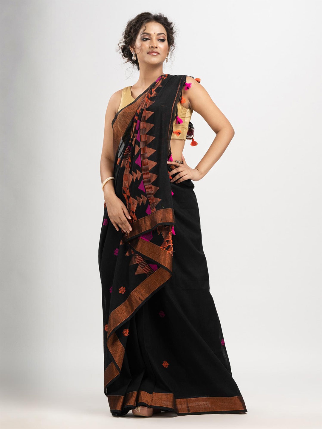 

Angoshobha Floral Woven Design Zari Pure Cotton Saree, Black