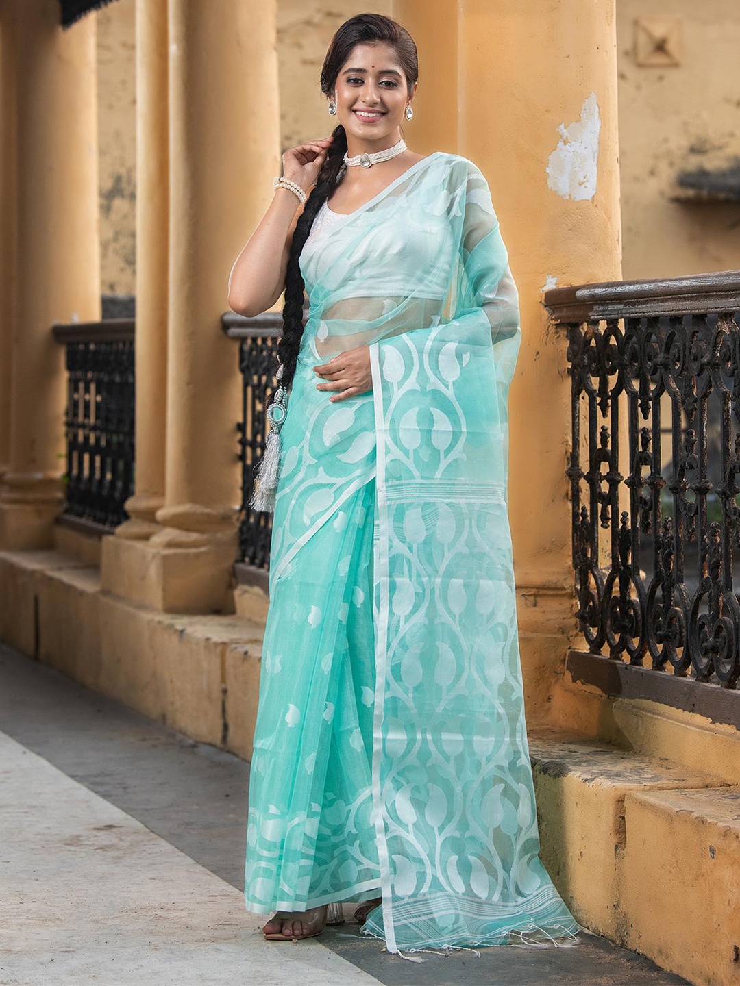 

Angoshobha Woven Design Art Silk Saree, Green