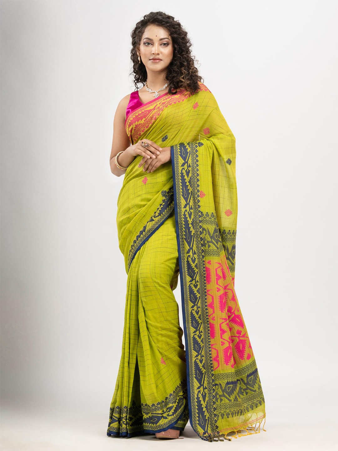 

Angoshobha Floral Pure Cotton Saree, Green