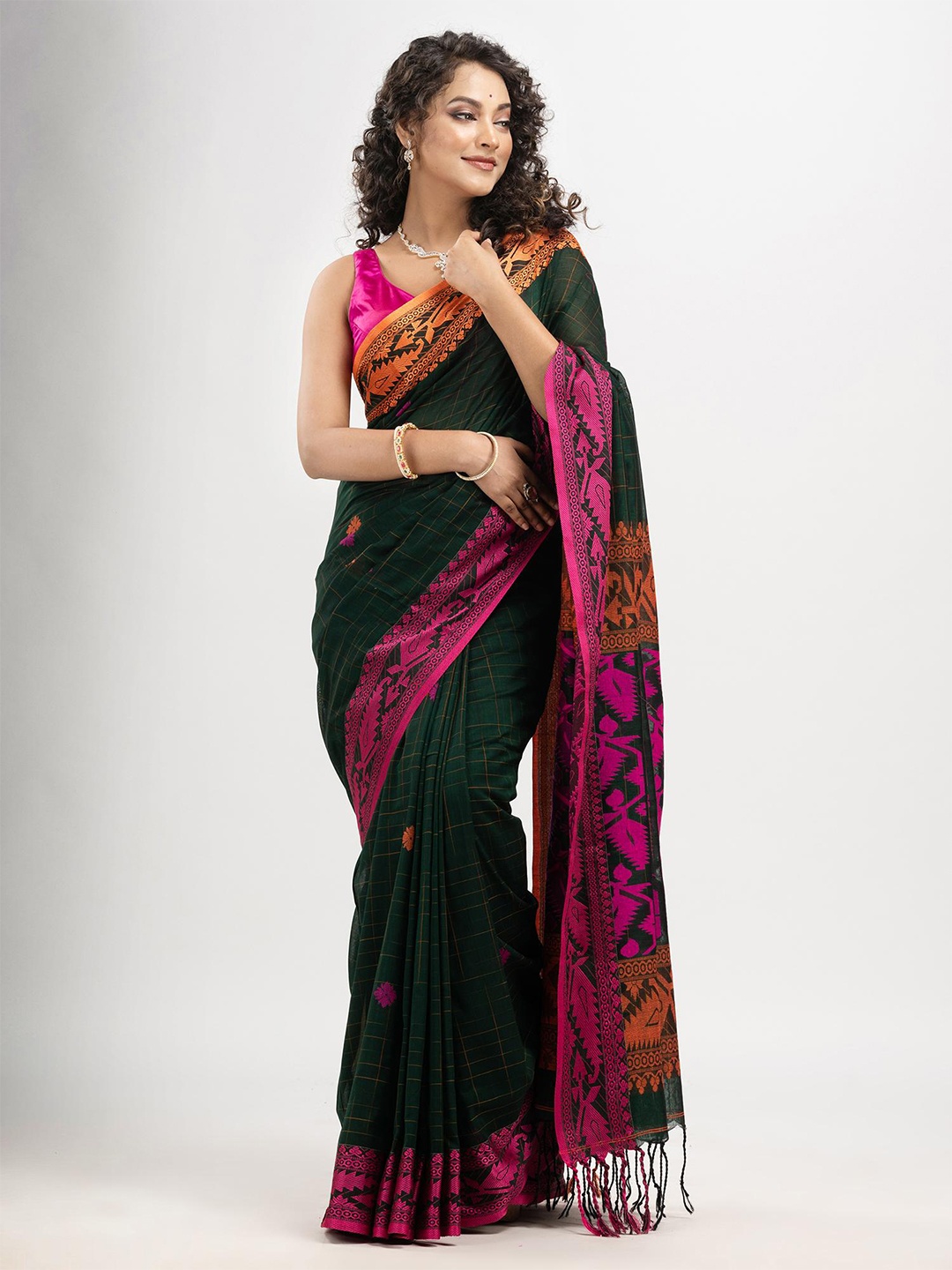 

Angoshobha Floral Woven Design Pure Cotton Saree, Green