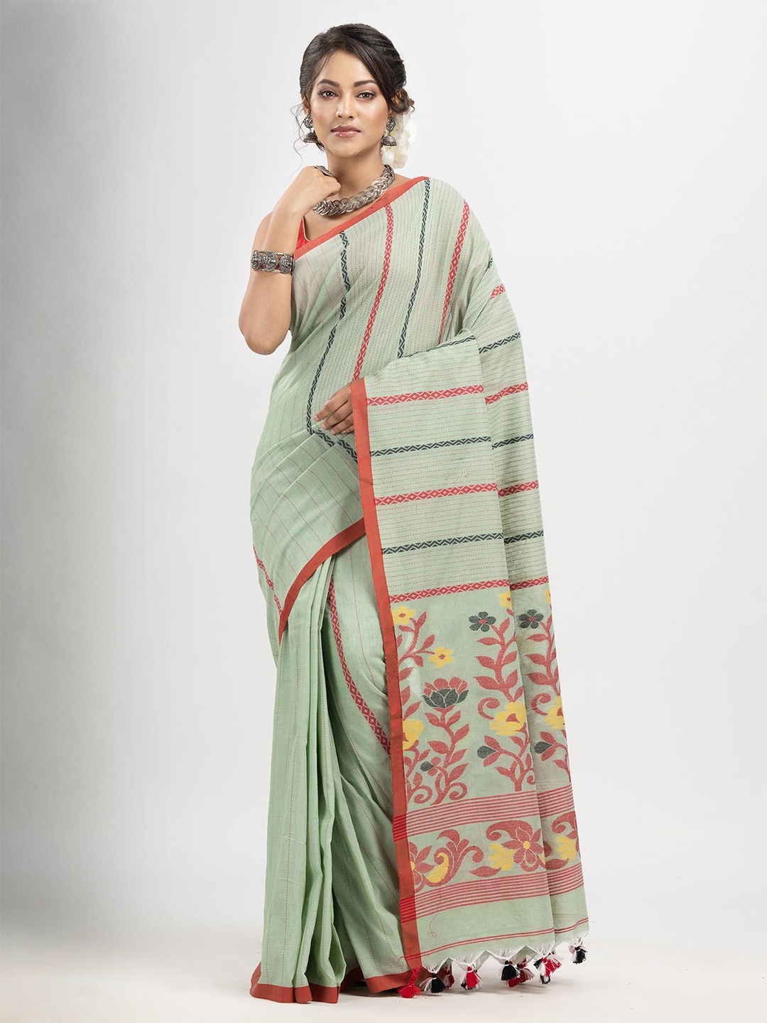 

Angoshobha Striped Pure Cotton Jamdani Saree, Green