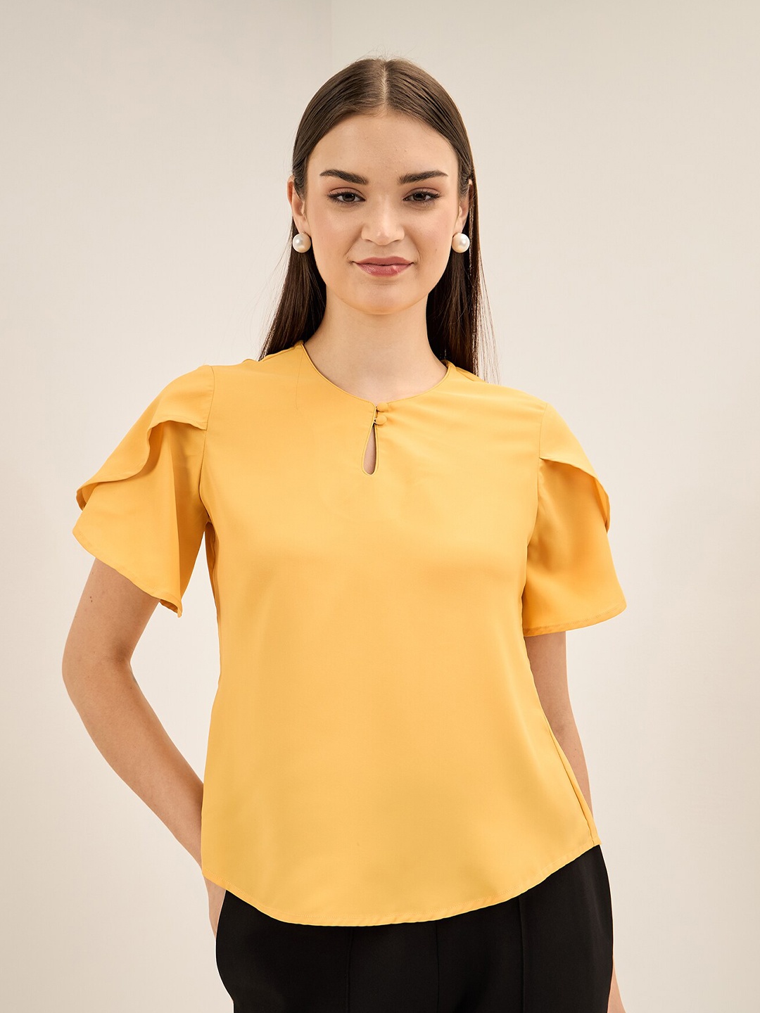 

SALT ATTIRE Keyhole Neck Flutter Sleeve Top, Yellow