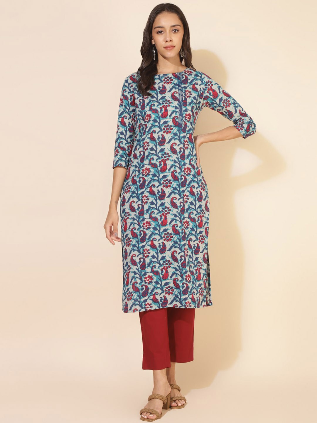 

Janasya Floral Printed Round Neck Straight Kurta, Blue