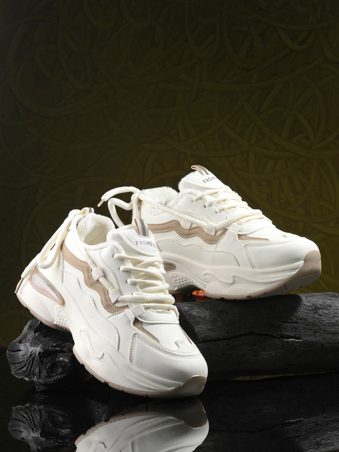 

The Roadster Lifestyle Co Women Lace-Ups Running Sports Shoes, White