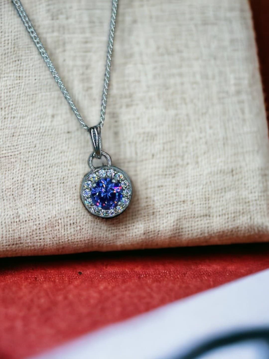 

Taraash 925 Sterling Silver Cubic Zirconia Circular Pendants with Chains, Blue