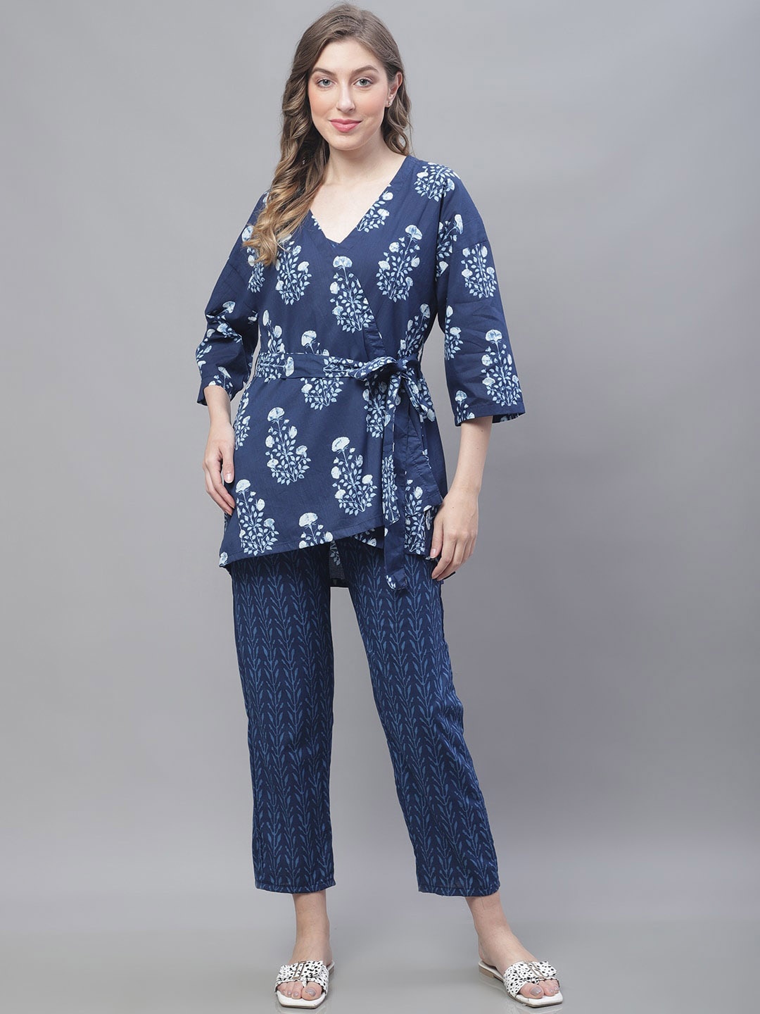 

TAG 7 Floral Printed Pure Cotton Top Trouser & Shrug, Navy blue