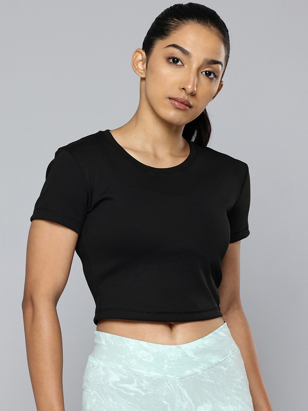 

Domyos By Decathlon Quick Dry Round Neck Ribbed Crop Gym T-shirt, Black