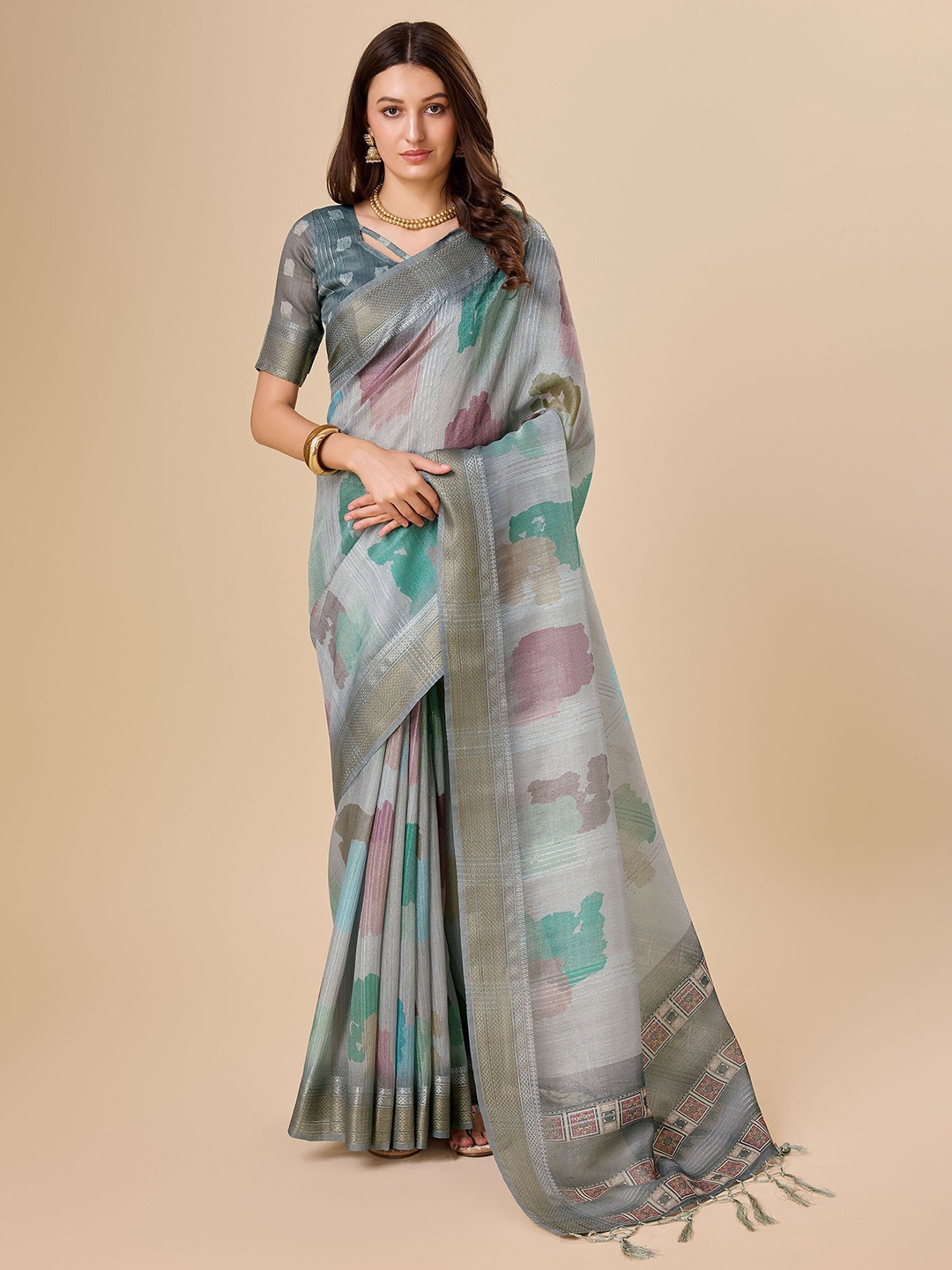 

Rekha Maniyar Organza Saree, Grey