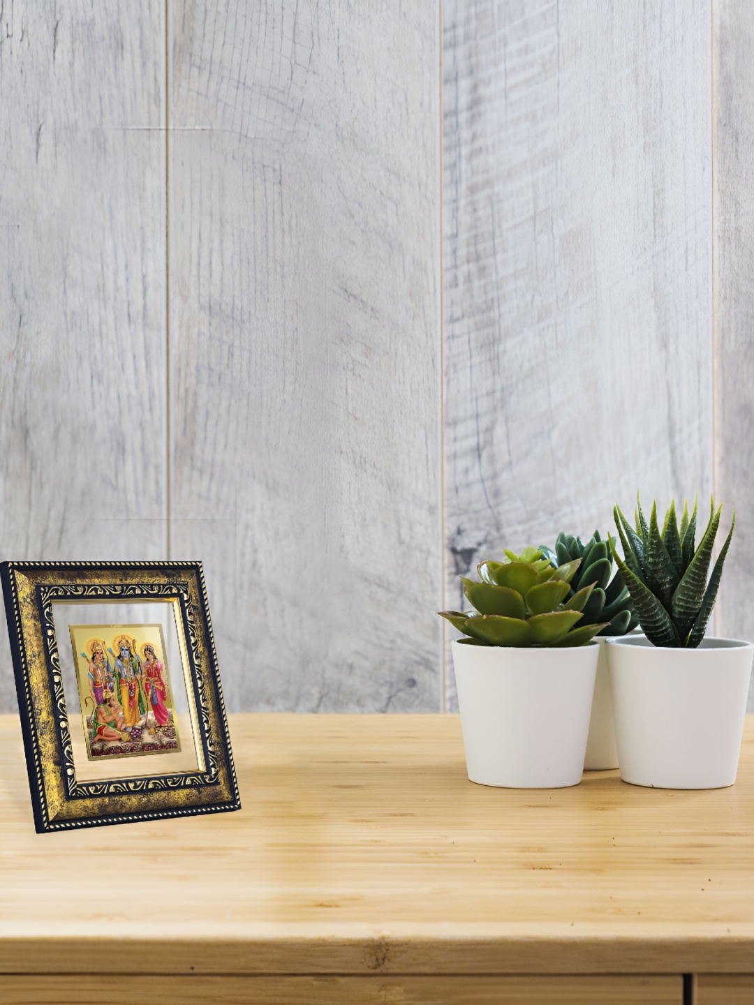 

DIVINITI Gold-Toned & Black 24K Gold Plated Glass Table Photo Frame