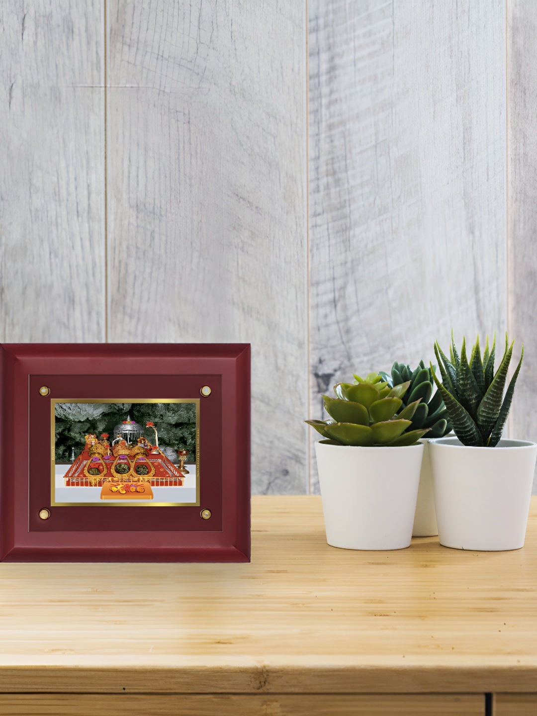 

DIVINITI Brown & Red Wooden Table Photo Frame