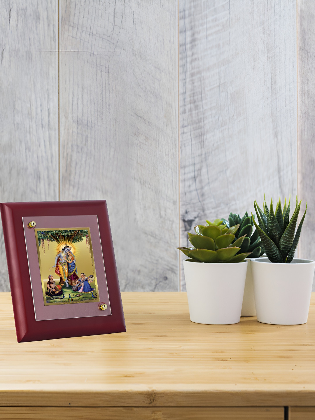 

DIVINITI Maroon & Gold-Toned Wooden Wall Photo Frames