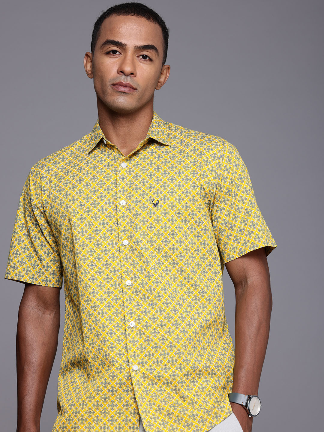 

Allen Solly Pure Cotton Sport Fit Opaque Printed Casual Shirt, Yellow