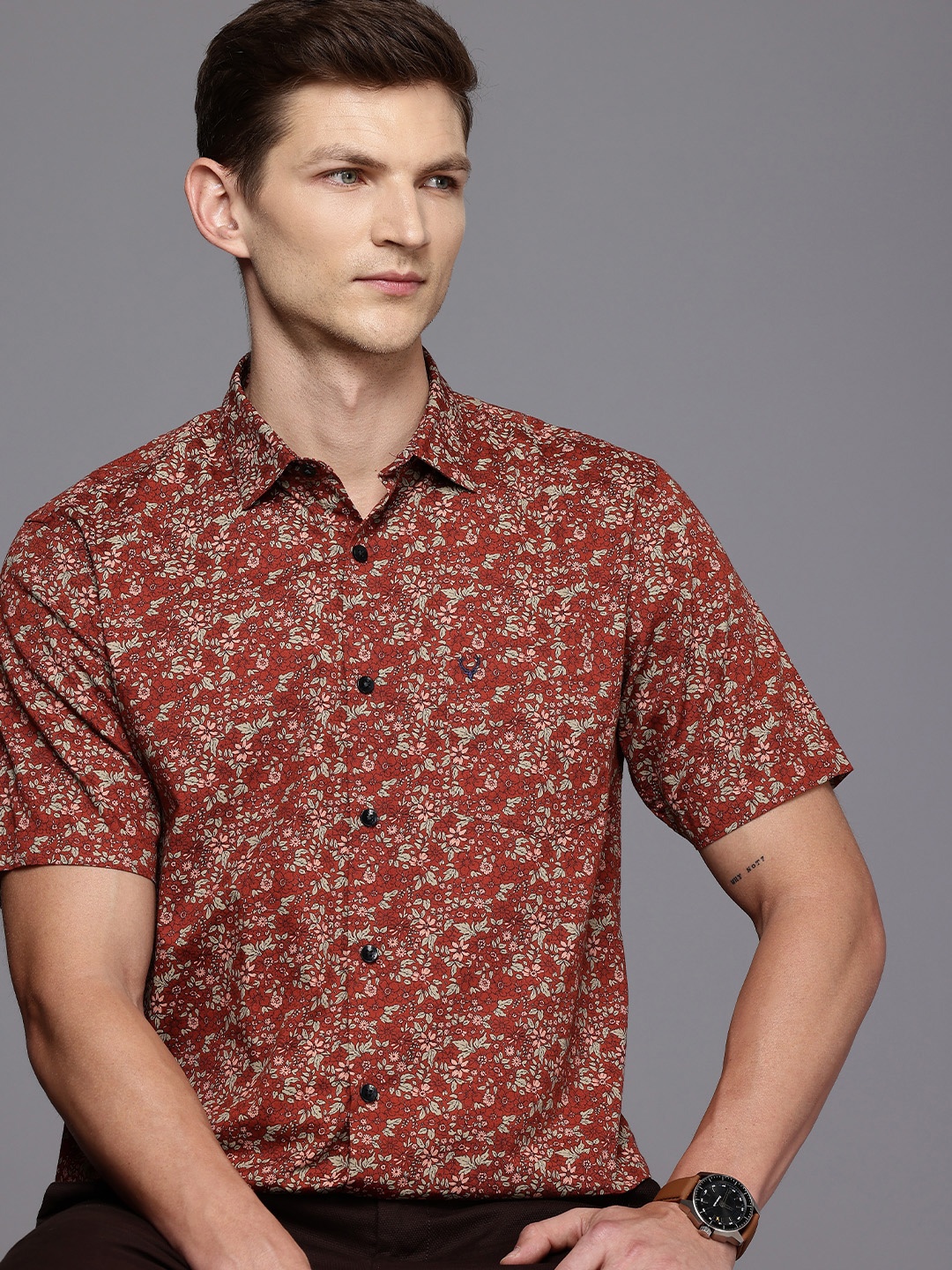 

Allen Solly Classic Fit Floral Printed Pure Cotton Casual Shirt, Brown