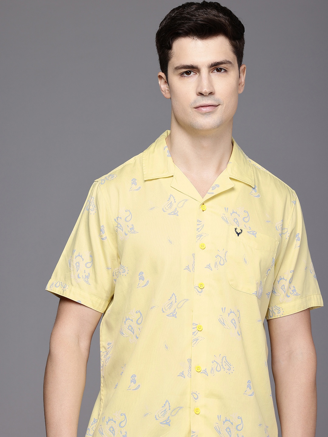 

Allen Solly Custom Fit Opaque Printed Casual Shirt, Yellow