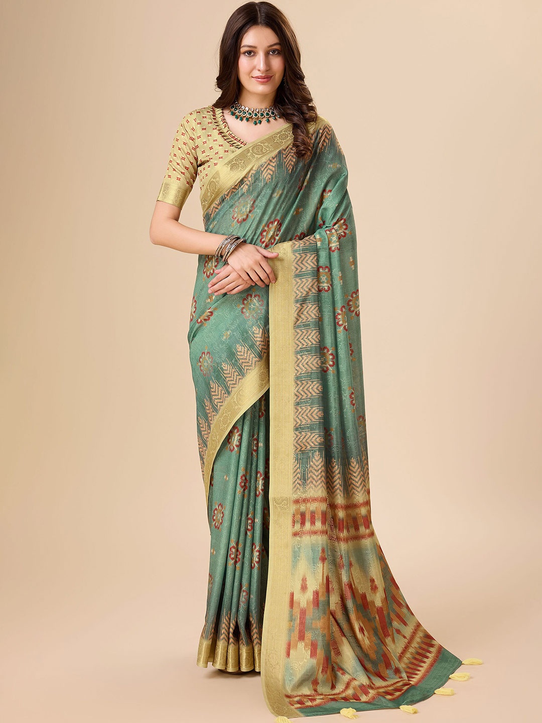 

Rekha Maniyar Art Silk Saree, Green