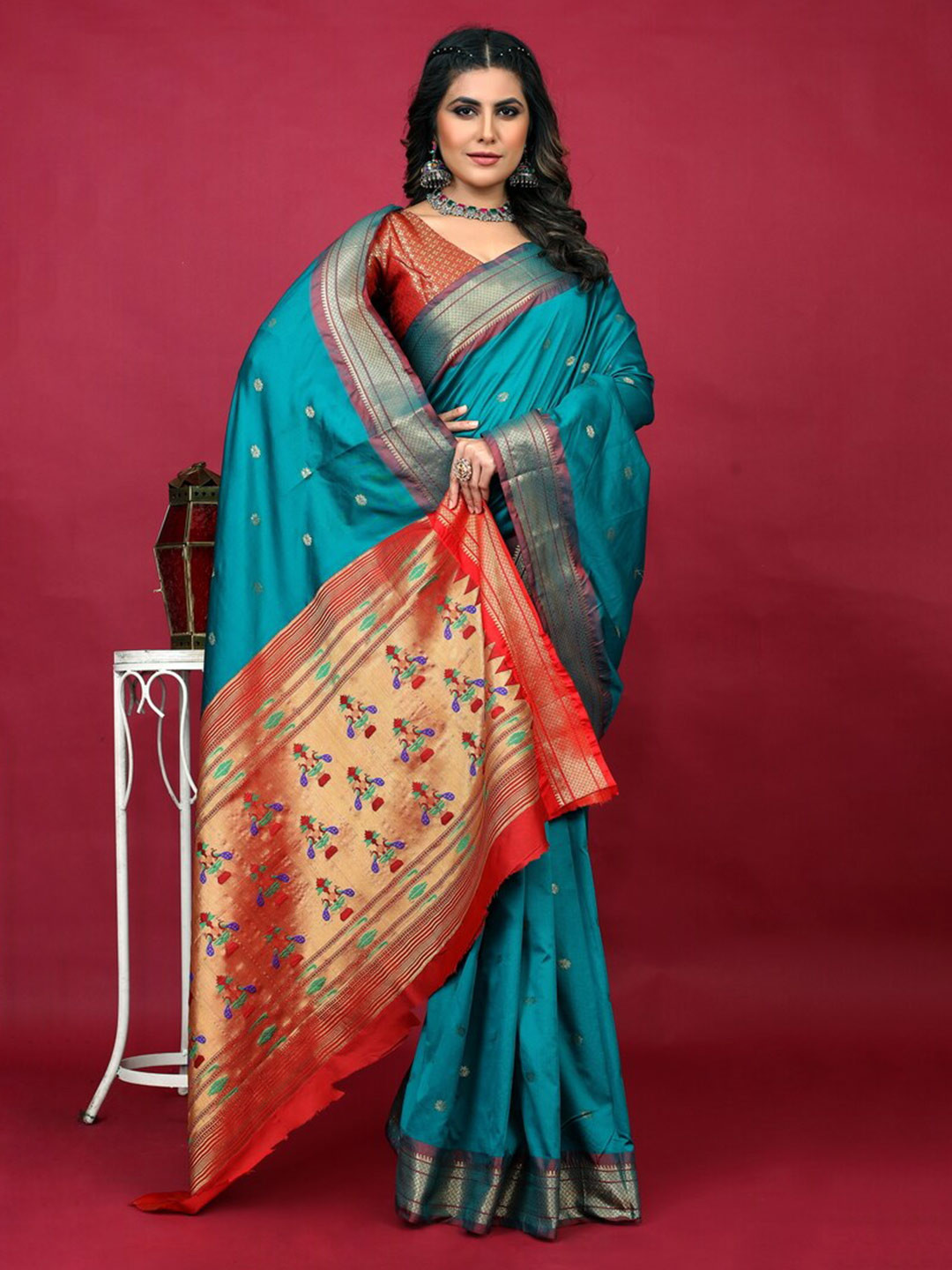 

Kandora Floral Zari Pure Silk Paithani Saree, Blue