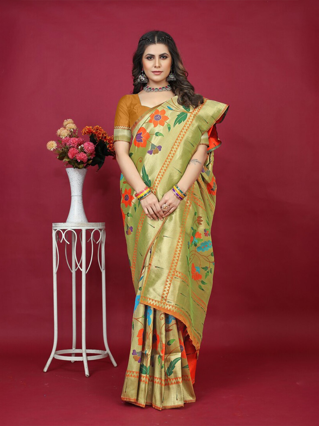 

Kandora Floral Zari Pure Silk Paithani Saree, Green