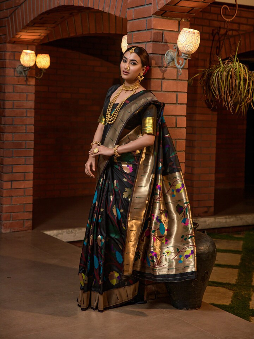 

Kandora Woven Design Zari Pure Silk Paithani Saree, Black