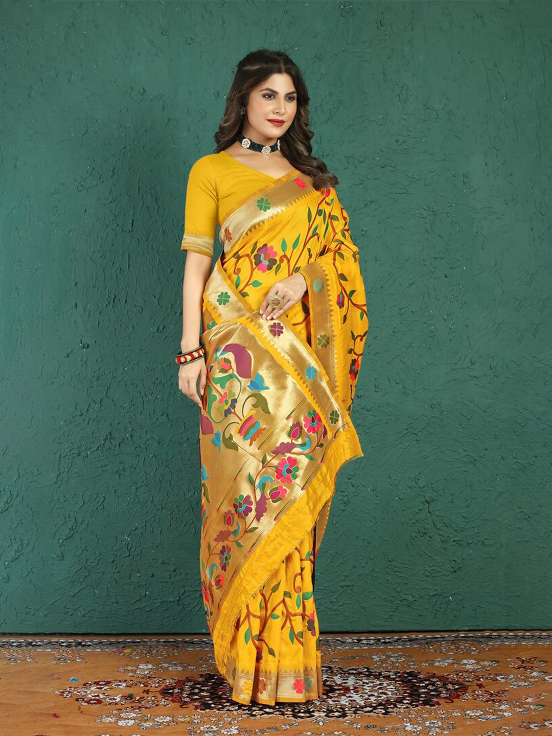 

Kandora Floral Woven Design Zari Pure Silk Paithani Saree, Yellow