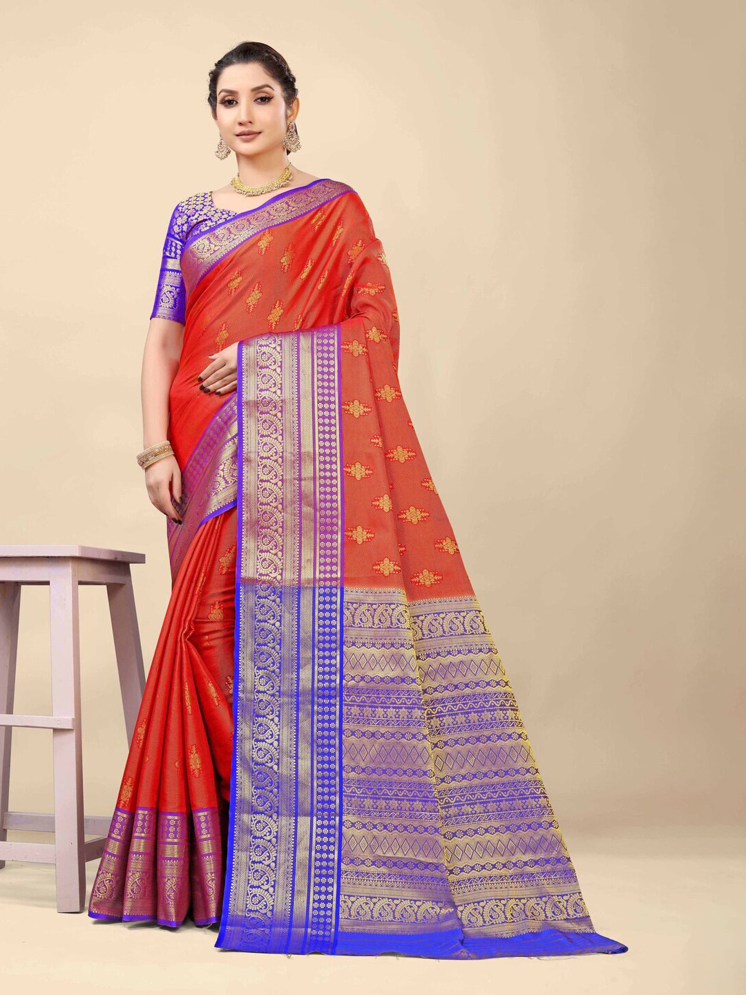 

Kandora Ethnic Motifs Woven Design Zari Pure Silk Banarasi Saree, Red
