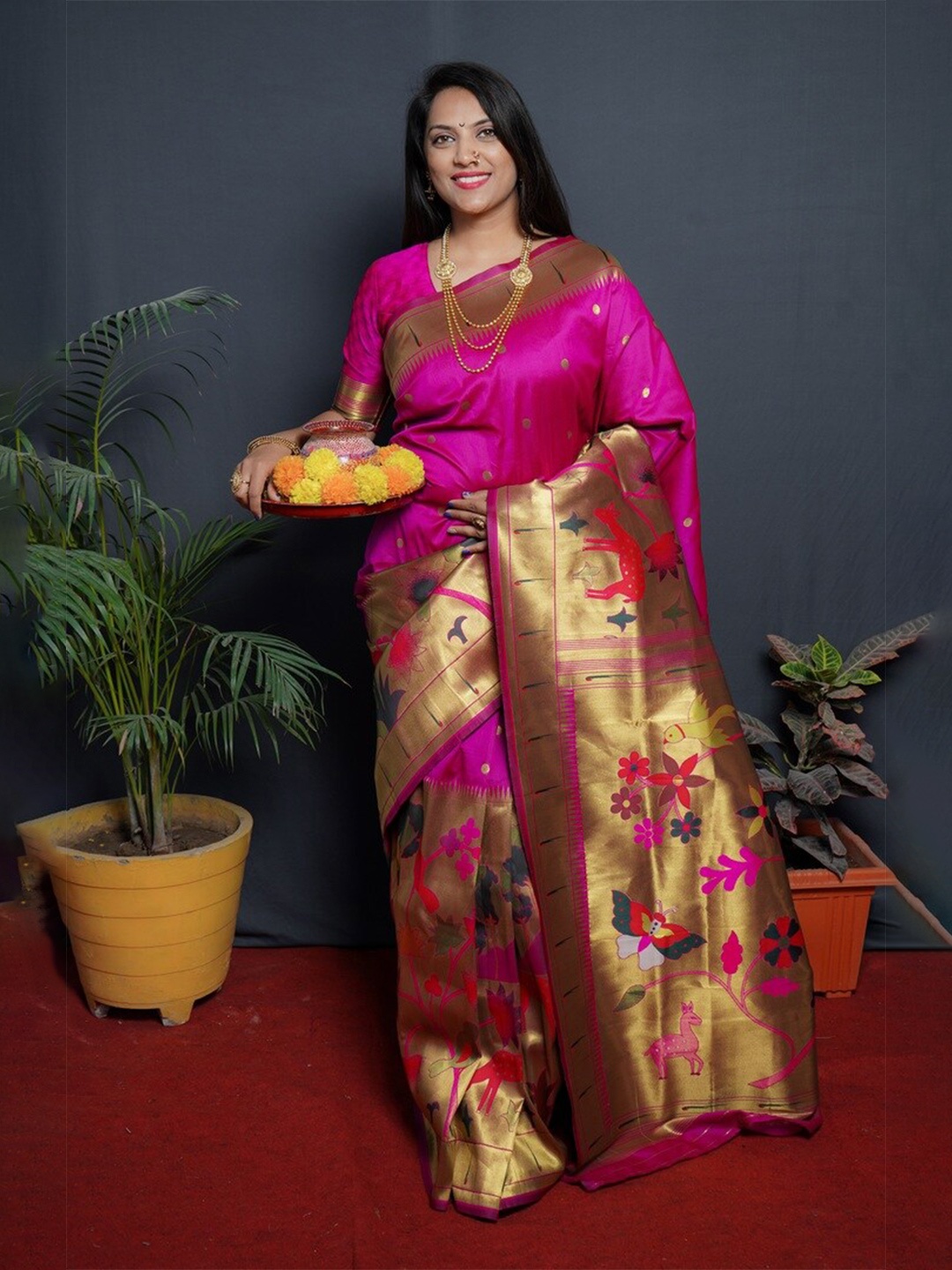 

Kandora Ethnic Motifs Woven Design Zari Pure Silk Paithani Saree, Pink